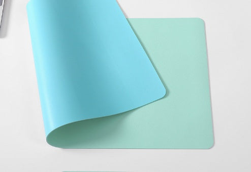 Sparky Large Extended Rubber Desk Mat